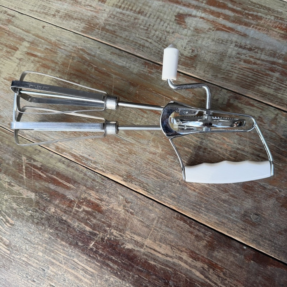 Vintage Retro 50s MCM Hand Mixer Egg Beater Stainless Steel Handle White